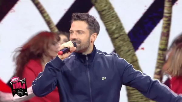 MAD VMA 2025: Ο Κ. Αργυρός ξεσήκωσε το κοινό με το νέο τραγούδι του!