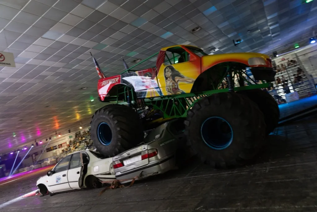 Το 26ο Motor Festival στη Θεσσαλονίκη – Σόου που θυμίζει χολιγουντιανή παραγωγή