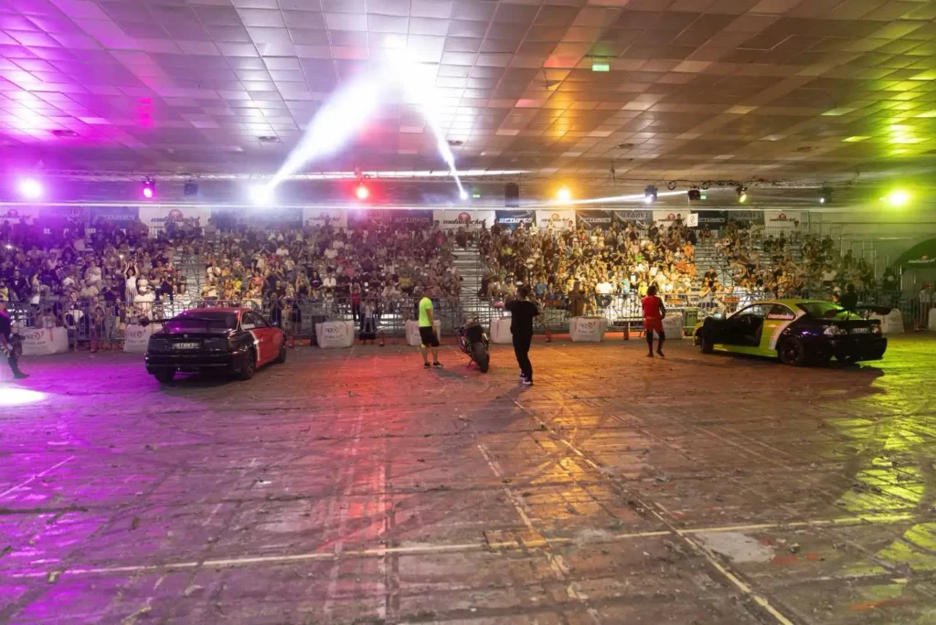 Το 26ο Motor Festival στη Θεσσαλονίκη – Σόου που θυμίζει χολιγουντιανή παραγωγή