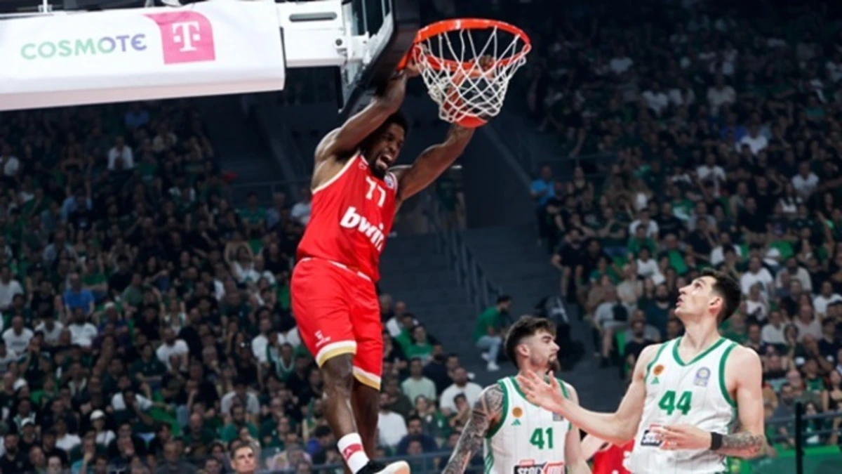 Νίκη του Ολυμπιακού στον τρίτο αγώνα των play off με 99-88