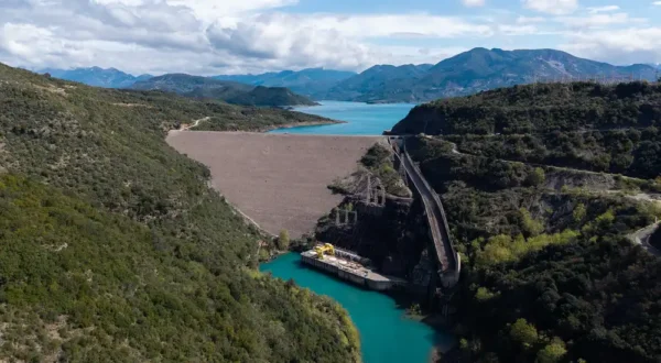 Ο Όμιλος ΔΕΗ και ο Οργανισμός Hydropower Sustainability Alliance εγκαινιάζουν συνεργασία για την ενίσχυση των πρακτικών βιωσιμότητας στην υδροηλεκτρική παραγωγή