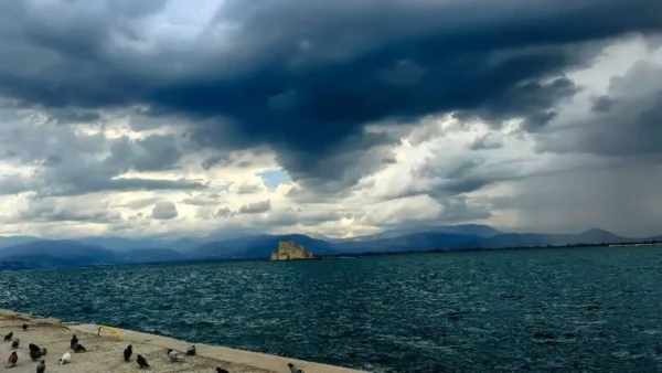 Υψηλές θερμοκρασίες μέχρι σήμερα, μπουρίνια από αύριο προβλέπει η ΕΜΥ