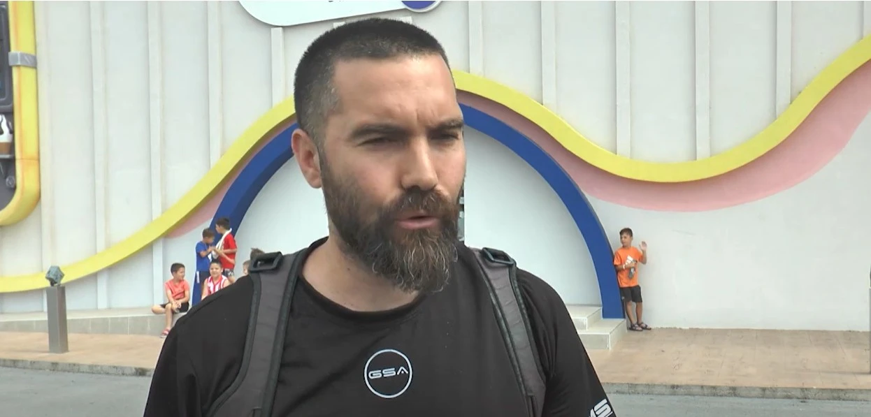 Στο μουσείο παγωτού της Κρι-Κρι τα παιδιά της ακαδημίας μπάσκετ του Ολυμπιακού - video