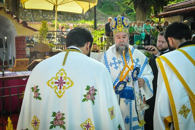 Σερρών Θεολόγος: «Το Άγιον Πνεύμα φανερώνει τον Χριστό, ως Σωτήρα και Λυτρωτή του κόσμου»