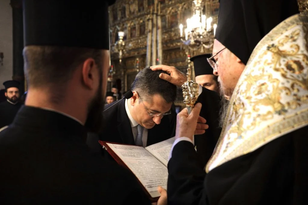 Άρχοντας του Οικουμενικού Πατριαρχείου αναγορεύτηκε ο Απόστολος Τζιτζικώστας στο Φανάρι