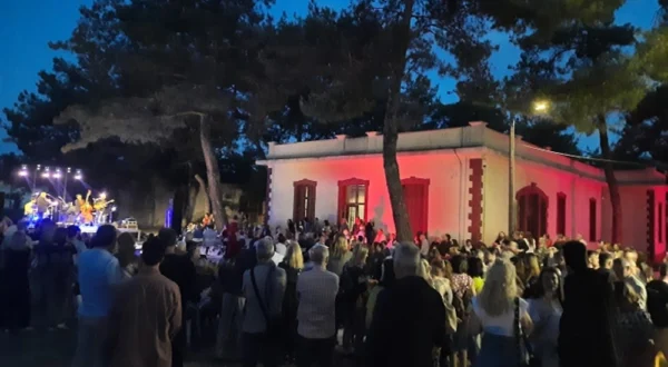 Μουσική βραδιά σήμερα στο αίθριο του Μουσείου Σύγχρονης Τέχνης Πινακοθήκη Κωνσταντίνος Ξενάκης  