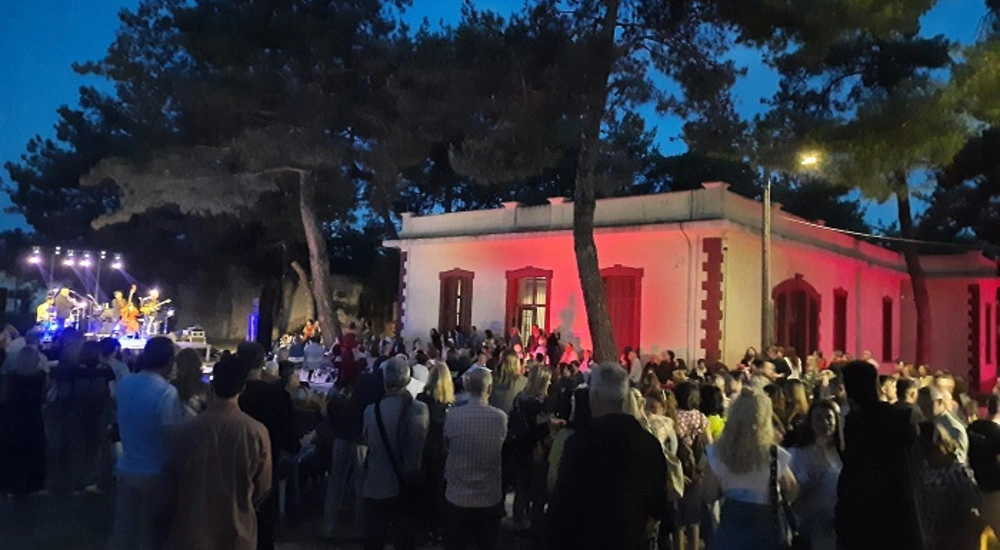 Μουσική βραδιά σήμερα στο αίθριο του Μουσείου Σύγχρονης Τέχνης Πινακοθήκη Κωνσταντίνος Ξενάκης  