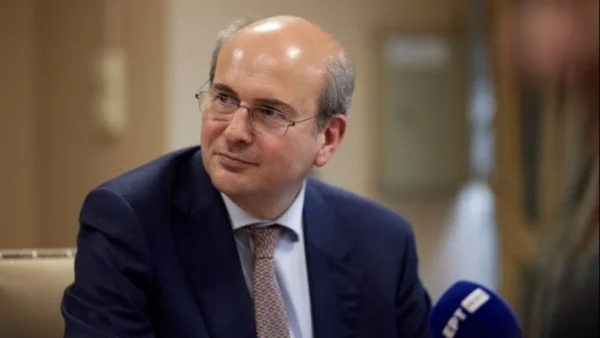 Κ. Χατζηδάκης: Περιορισμένες οι επιπτώσεις στην οικονομία, αν εφαρμοστεί η εκεχειρία στη Μ. Ανατολή