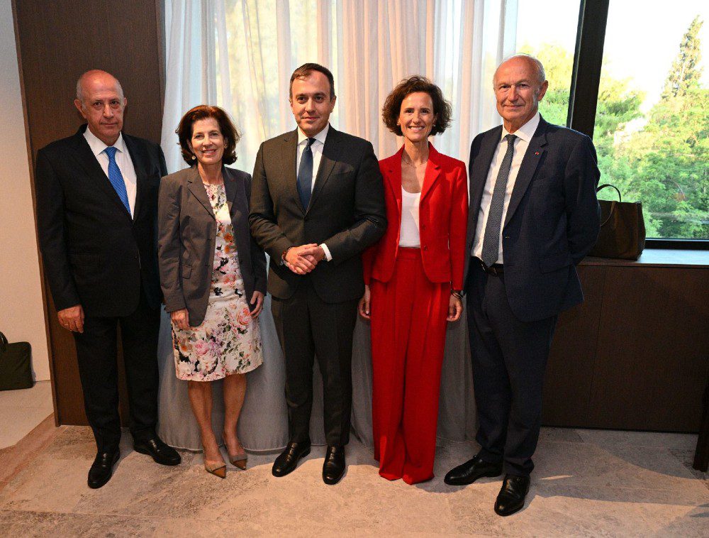 ΥΦΥΠΕΞ Χατζηβασιλείου στο δείπνο ΣΕΒ–MEDEF: Καλώ τους Γάλλους επιχειρηματίες να επενδύσουν στην Ελλάδα