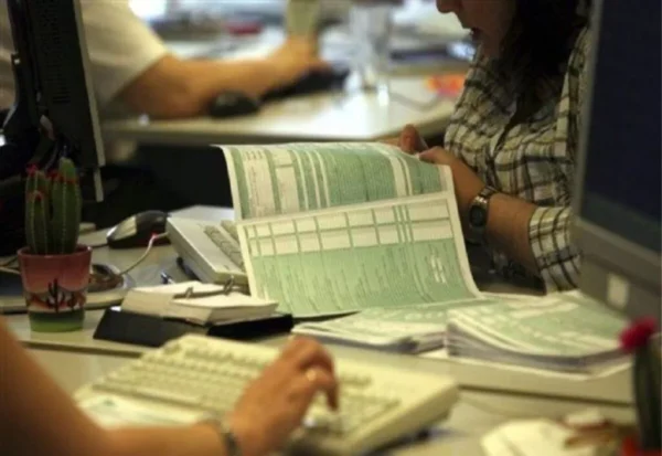 Στις 21/7 η καταληκτική ημερομηνία υποβολής των φορολογικών δηλώσεων