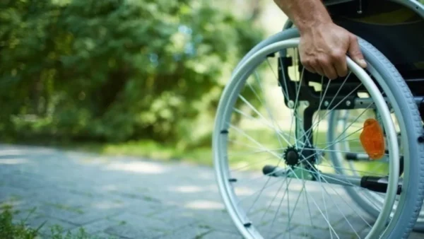 Χίλια διακόσια πενήντα χιλιόμετρα διανύουν τα μέλη του Οργανισμού Actnow με αίτημα να γίνουν έργα προσβασιμότητας