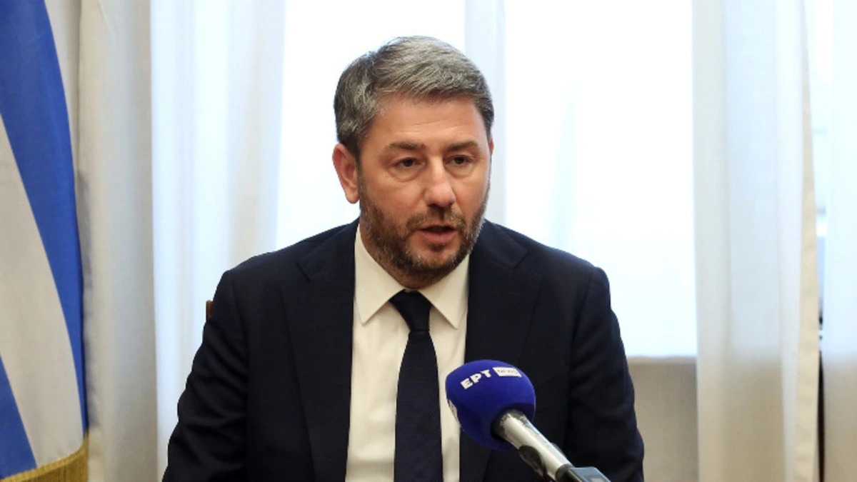 Ν. Ανδρουλάκης: Δέσμευση ΠΑΣΟΚ για κατάργηση προσωπικής διαφοράς, νέο ΕΚΑΣ, σταδιακή μείωση εισφοράς αλληλεγγύης