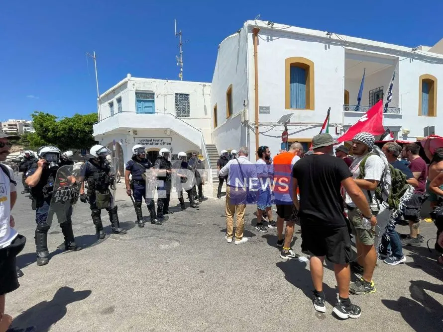 Άγιος Νικόλαος: Ειρηνική διαμαρτυρία ενόψει του κατάπλου ισραηλινού κρουαζιερόπλοιου -Τρεις προσαγωγές