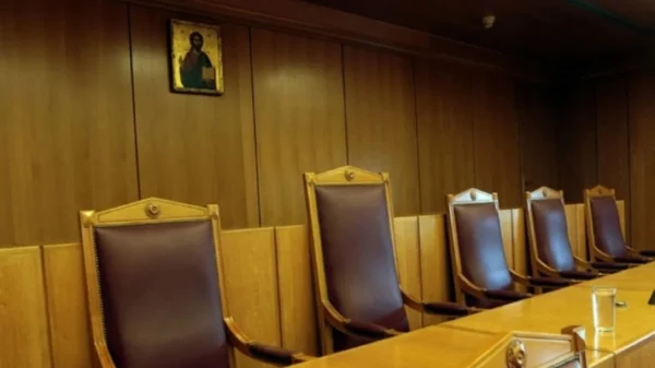 Ποινή φυλάκισης και σε 89χρονο στη Λαμία για ενδοοικογενειακή βία και οπλοκατοχή