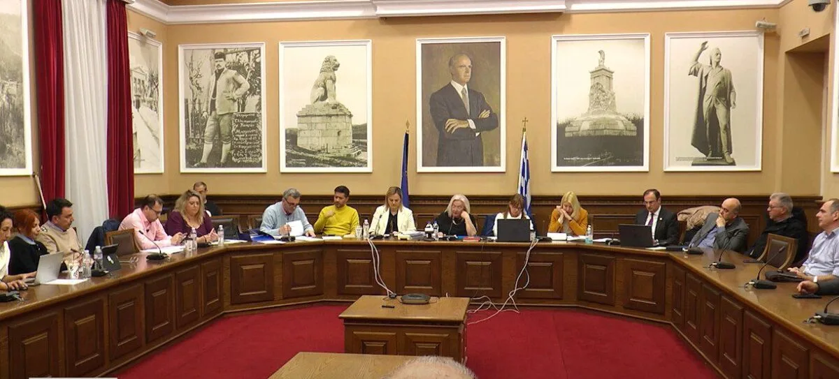 Σέρρες: Φούντωσε το θερμόμετρο στο Δημοτικό Συμβούλιο- Η Πολιτεία των Ευχών και πάλι στο προσκήνιο - video
