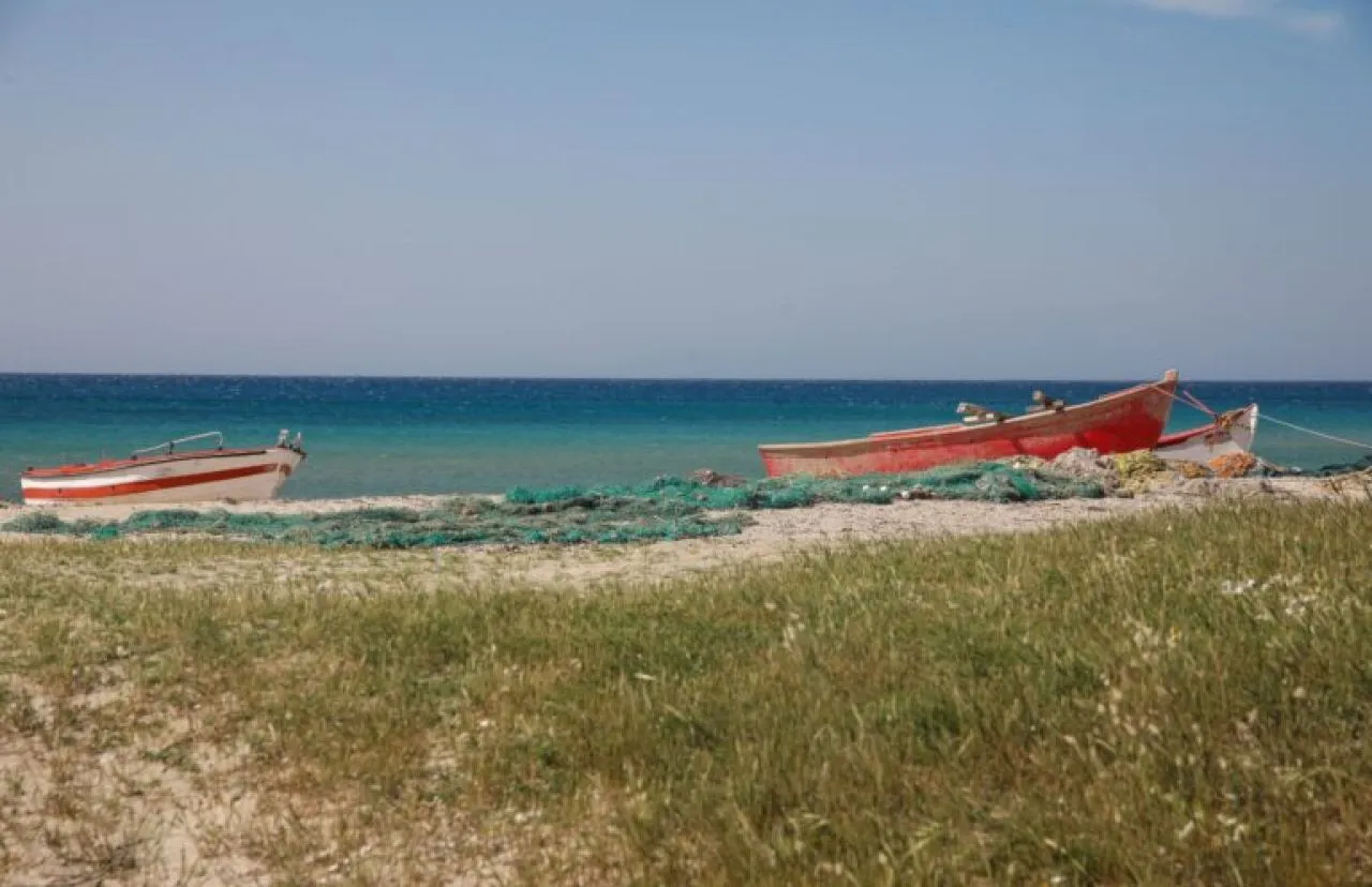 Θεσσαλονίκη: Πατέρας με την κόρη του παρασύρθηκαν από θαλάσσια ρεύματα στην Επανομή λόγω ισχυρών ανέμων