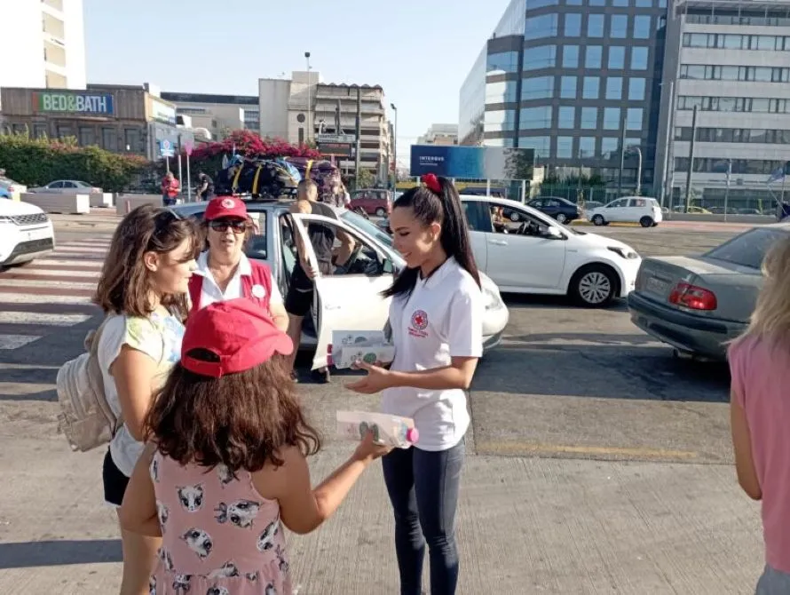 Ο Ελληνικός Ερυθρός Σταυρός διοργανώνει δράση ενημέρωσης των εκδρομέων για την ασφαλή κολύμβηση και την προστασία από τον καύσωνα