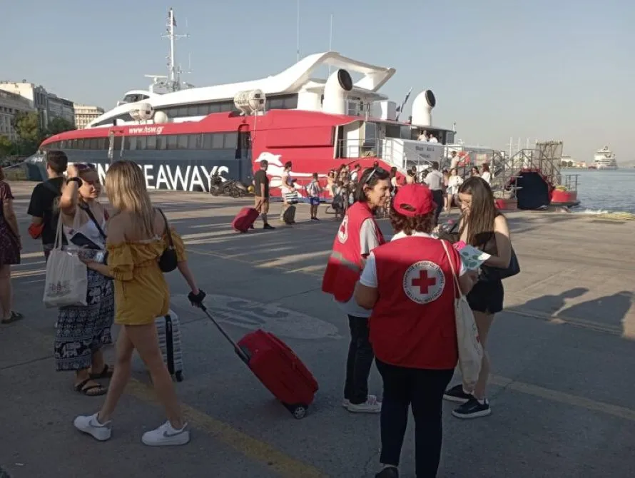Ο Ελληνικός Ερυθρός Σταυρός διοργανώνει δράση ενημέρωσης των εκδρομέων για την ασφαλή κολύμβηση και την προστασία από τον καύσωνα