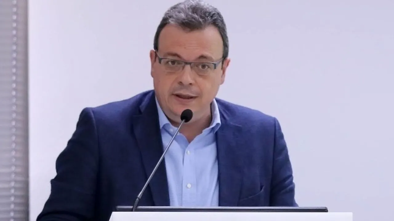 Σ. Φάμελλος: Το σύστημα που διερευνά η Ευρωπαϊκή Εισαγγελία, έκλεψε τα λεφτά των Ελλήνων αγροτών για να τακτοποιήσει τα γαλάζια παιδιά