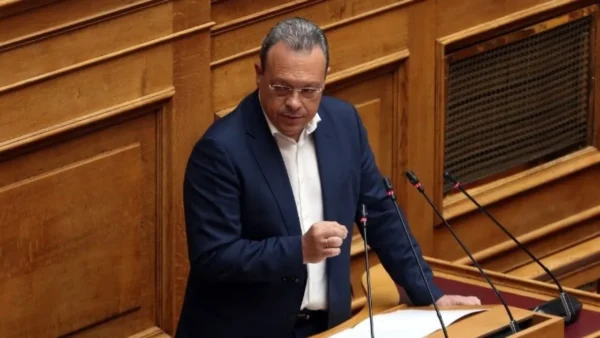 Σ. Φάμελλος: Είστε μία διεφθαρμένη και επικίνδυνη κυβέρνηση