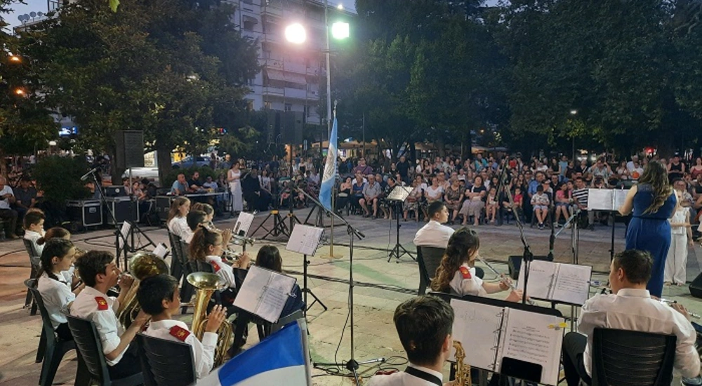 «Μάγεψε» η Φιλαρμονική μπάντα του Δήμου Σερρών - video