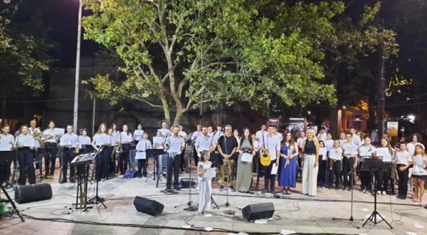 «Μάγεψε» η Φιλαρμονική μπάντα του Δήμου Σερρών - video