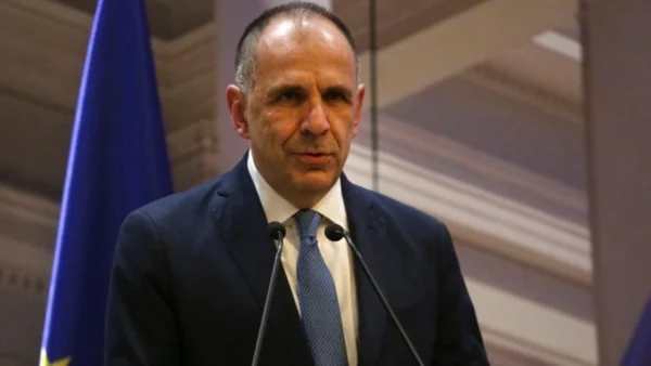Στην Κορυτσά ο Γ. Γεραπετρίτης για τα εγκαίνια του κτηρίου «Σεφέρη» του Γενικού Προξενείου