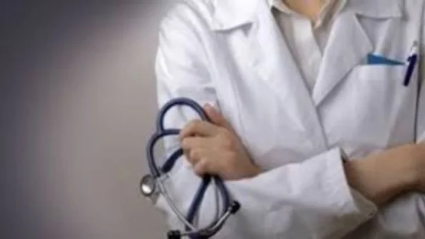 Θεσσαλονίκη: Σύλληψη 52χρονου γιατρού – Δεν είχε καταβάλει τη χρηματική εγγύηση και κρίθηκε προσωρινά κρατούμενος