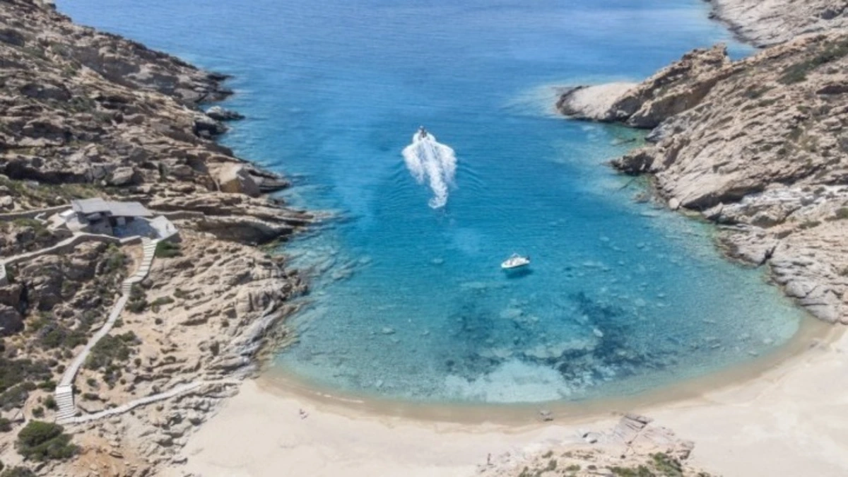 Η Ίος, η «έκπληξη» του φετινού καλοκαιριού, σύμφωνα με διεθνή ΜΜΕ