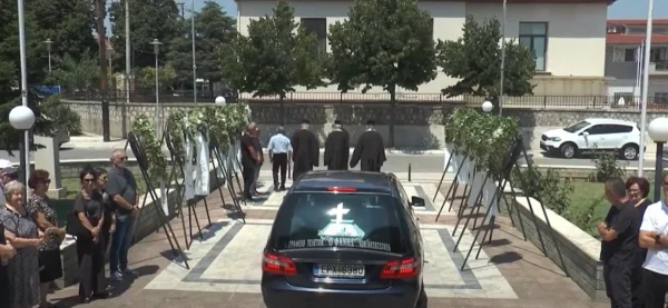 Θρήνος στις Σέρρες: Το τελευταίο αντίο στην Ηρώ Καριοφύλλη - video