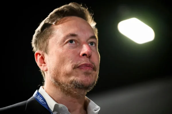 SpaceX: Επένδυση κεφαλαίων δύο δισ. δολαρίων στην τεχνητή νοημοσύνη
