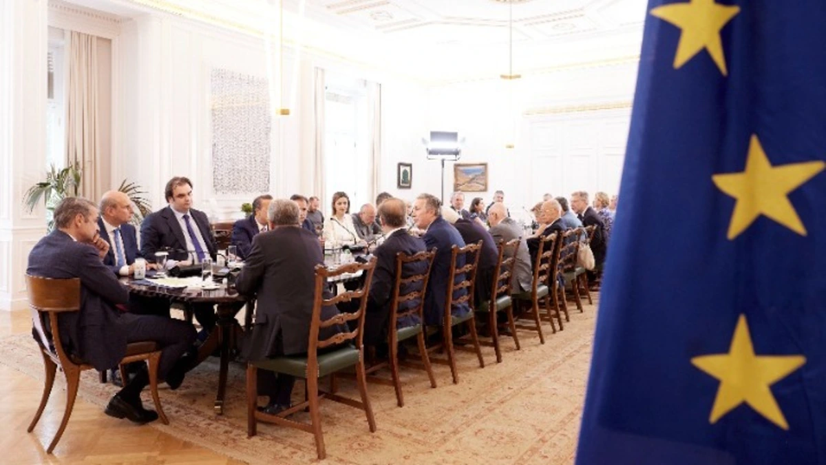 Συνάντηση του Κυριάκου Μητσοτάκη με τους επικεφαλής των ιδρυμάτων της «Πρωτοβουλίας '21»