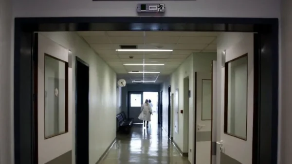 Σημαντική μείωση του χρόνου αναμονής στα Επείγοντα μετά το «βραχιολάκι»