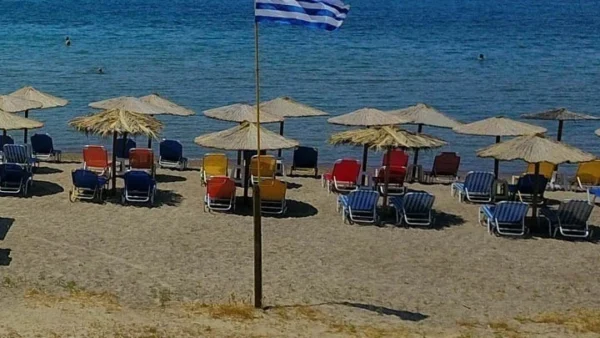 Φορολογικοί έλεγχοι σε ξενοδοχεία, ταβέρνες και παραλίες με σύγχρονη τεχνολογία