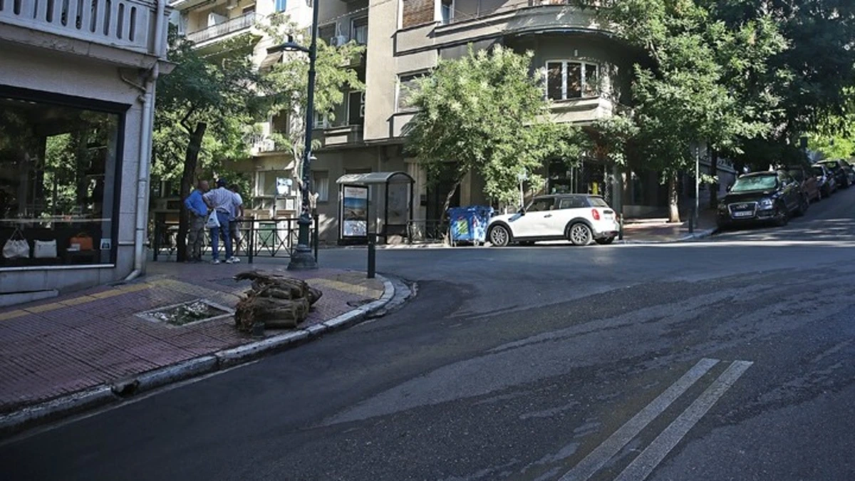 Τα λάθη του παρκαδόρου στο ατύχημα με τους 12 τραυματίες στο Κολωνάκι - Video