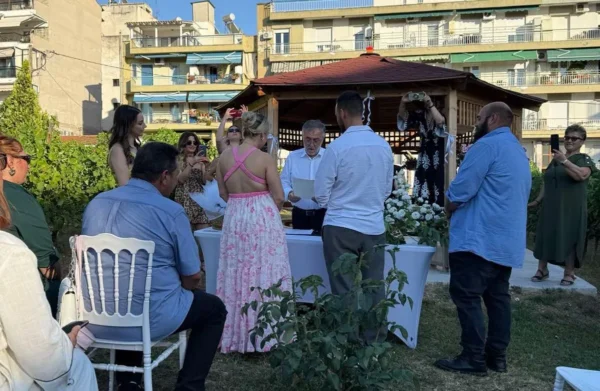 Ο πρώτος πολιτικός γάμος στον αστικό αμπελώνα του Δήμου Θεσσαλονίκης