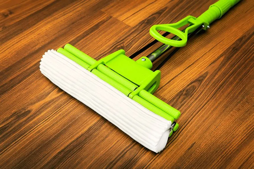 Laminate δάπεδα: Πώς να τα καθαρίζετε και να τα διατηρείτε σαν καινούργια