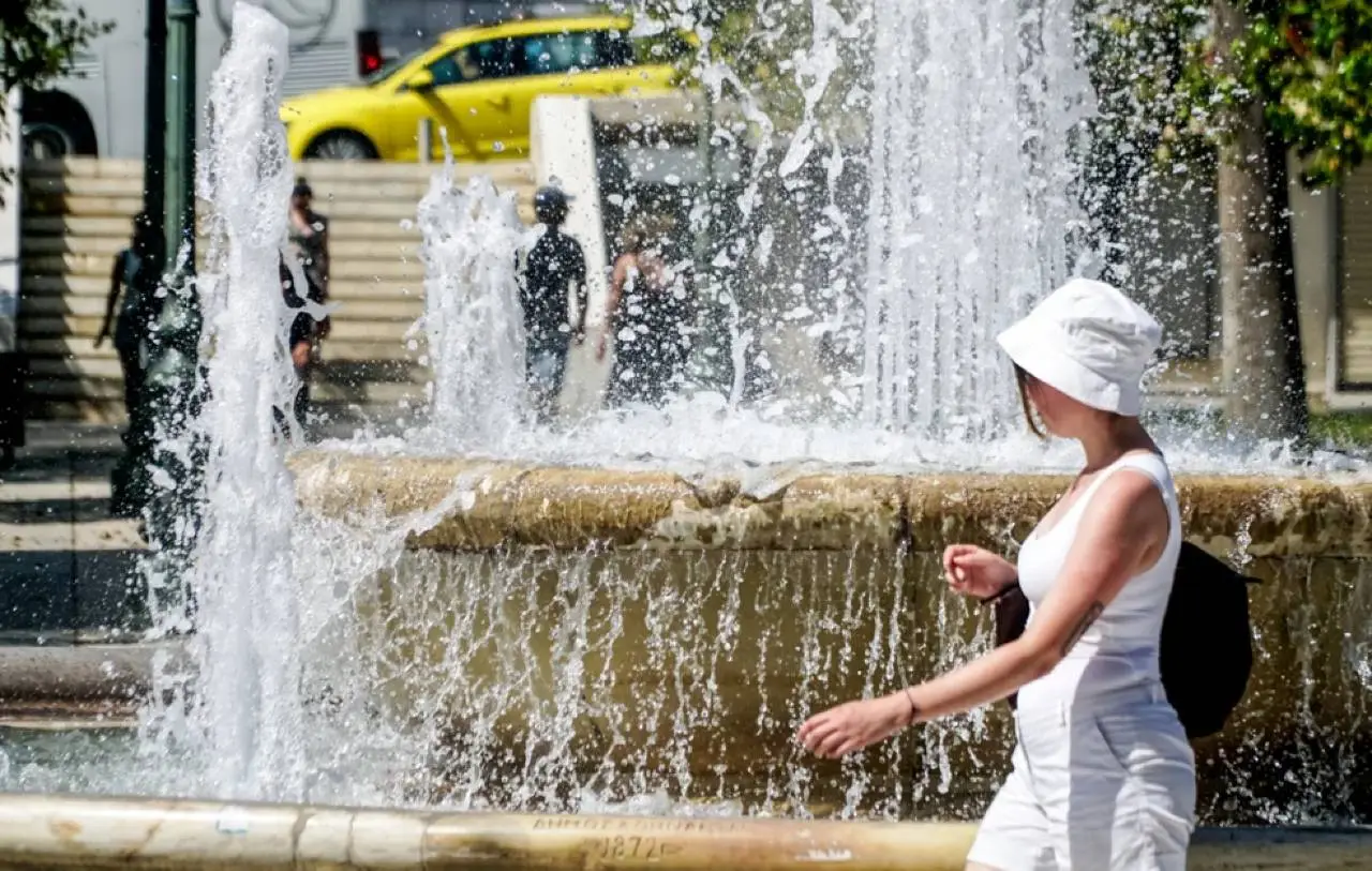 Καύσωνας τέλος και επίσημα: Υποχωρούν οι ανυπόφορες θερμοκρασίες - Η ανάρτηση Κολυδά