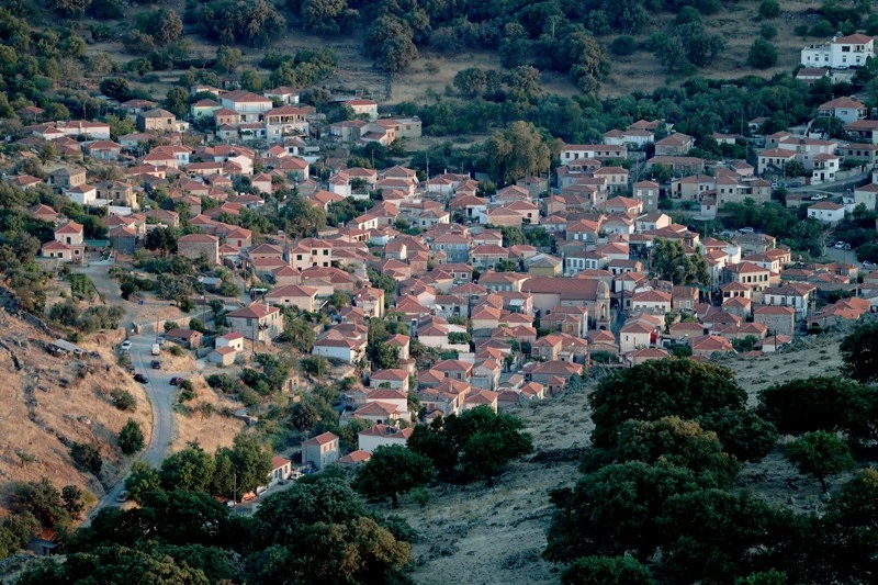 Αϊβαλιώτες με καταγωγή από το Σκαλοχώρι στο πανηγύρι του Προφήτη Ηλία