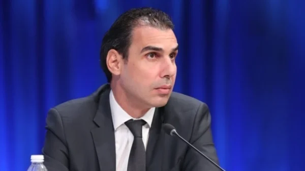 Μ. Θεμιστοκλέους: Περισσότερες από 3.000 αιτήσεις την ημέρα για κατ’ οίκον διανομή φαρμάκων