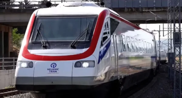 Hellenic Train: Ακινητοποίηση αμαξοστοιχίας λόγω τεχνικού προβλήματος