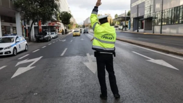 Θεσσαλονίκη: Έλεγχοι της Τροχαίας για μη χρήση κράνους – 411 παραβάσεις το διάστημα 1-9/7