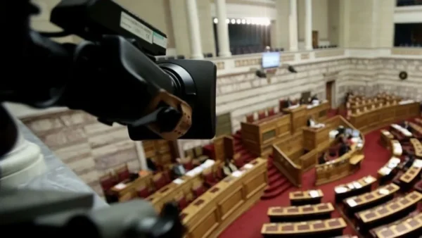 Ανακοινώθηκε στην Ολομέλεια η πρόταση ΠΑΣΟΚ για σύσταση Προκαταρκτικής κατά Μ. Βορίδη- Λ. Αυγενάκη για τον ΟΠΕΚΕΠΕ