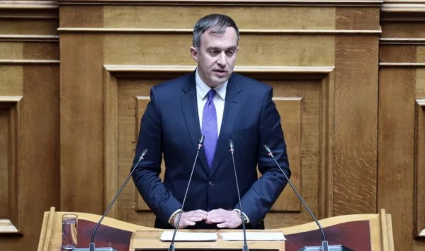 Παραίτηση Χατζηβασιλείου: Μια παράπλευρη απώλεια με ισχυρό αποτύπωμα