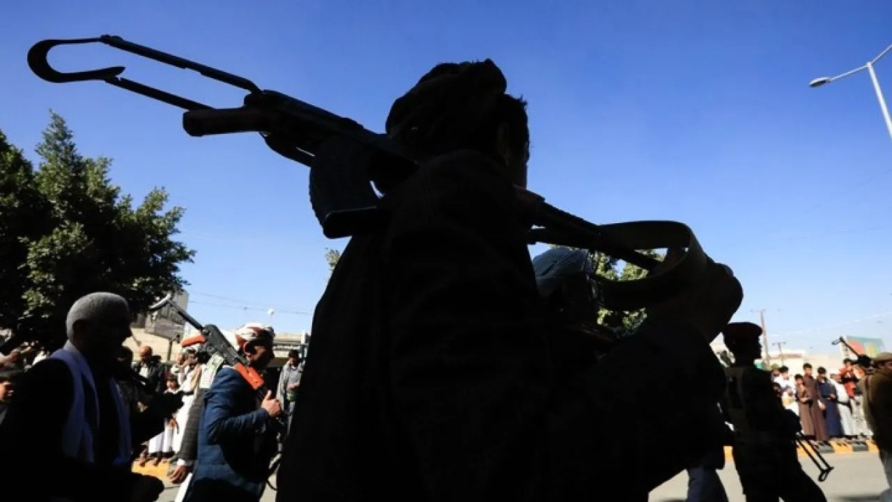 Οι Χούθι ανέλαβαν την ευθύνη για επίθεση με πύραυλο που είχε στόχο αεροδρόμιο του Ισραήλ