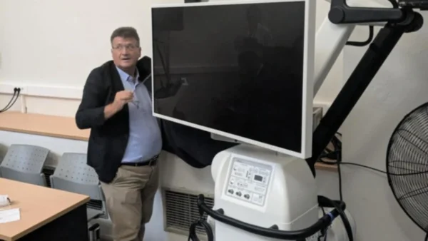 Θεσσαλονίκη: Το μοναδικό στην Ελλάδα υπερμικροσκόπιο απέκτησε το Νοσοκομείο Παπανικολάου
