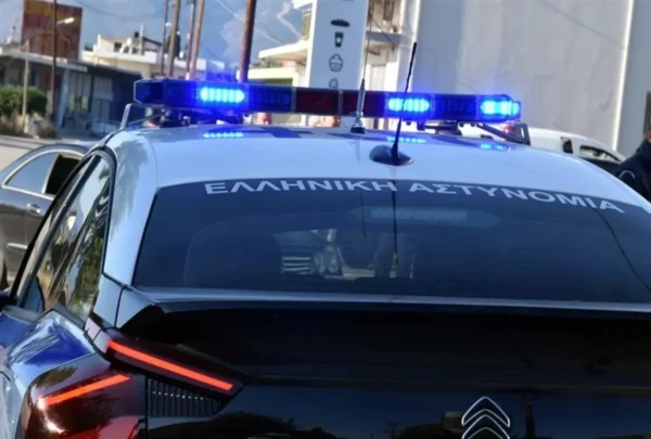 Νέα Ερυθραία: Αδελφός δημοφιλούς τηλεπαρουσιάστριας συνελήφθη μετά από επεισόδιο με αστυνομικούς