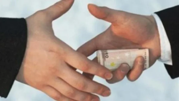 Βόρεια Ελλάδα: Συνελήφθη υπάλληλος για χρηματισμό - Υποσχέθηκε να μειώσει πρόστιμο σε ιδιώτη έναντι 4.000 ευρώ