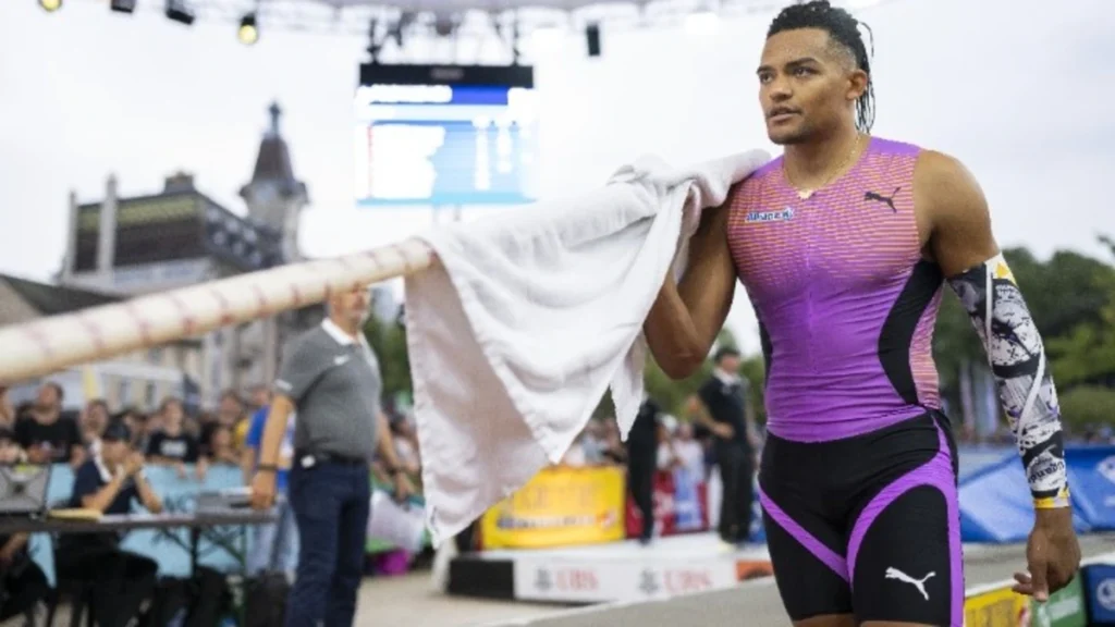 Ο Εμμανουήλ Καραλής πήρε την πρώτη θέση στο Diamond League της Λωζάνης με άλμα στα 6,02μ