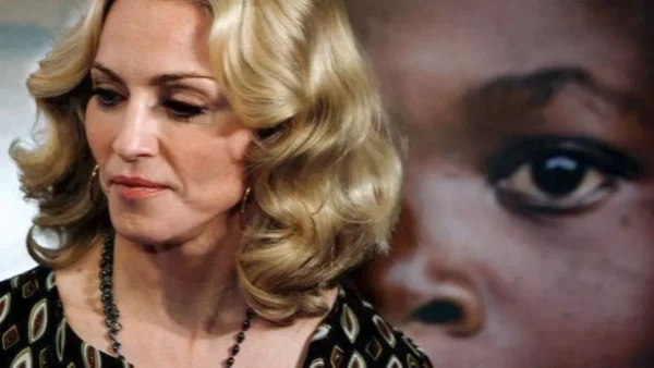 Η Madonna κάνει έκκληση στον Πάπα να πάει στη Γάζα: «Είστε ο μόνος που δεν μπορεί να σας απαγορευτεί η είσοδος»